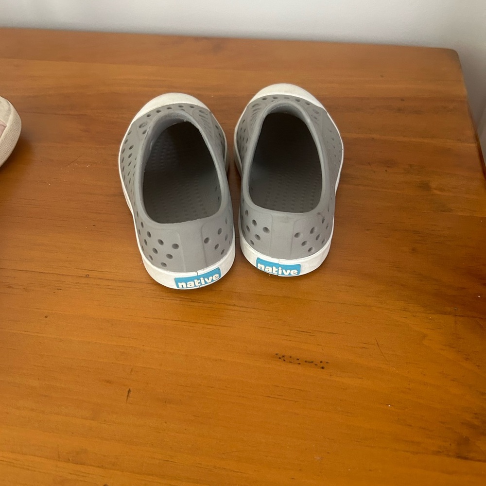 Native Shoes - Picture 2 of 2